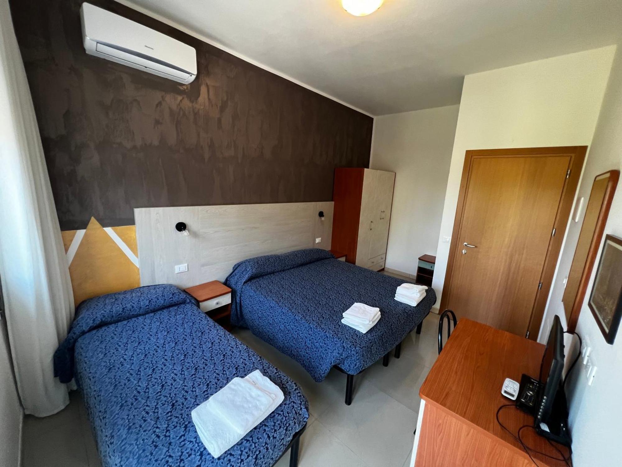 Club Vacanze In 切尔维亚 外观 照片